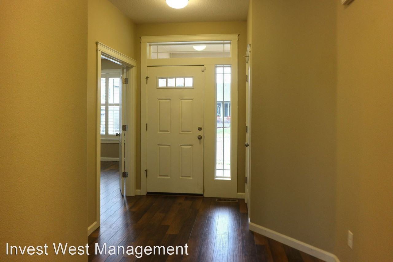 3130 45th St - Photo 3 of 19