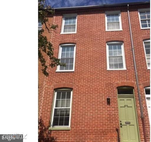 656 Portland St - Photo 2 of 5