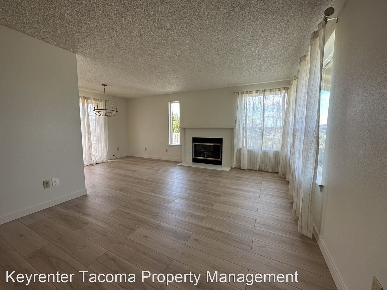 3422 N Bristol St - Photo 2 of 17