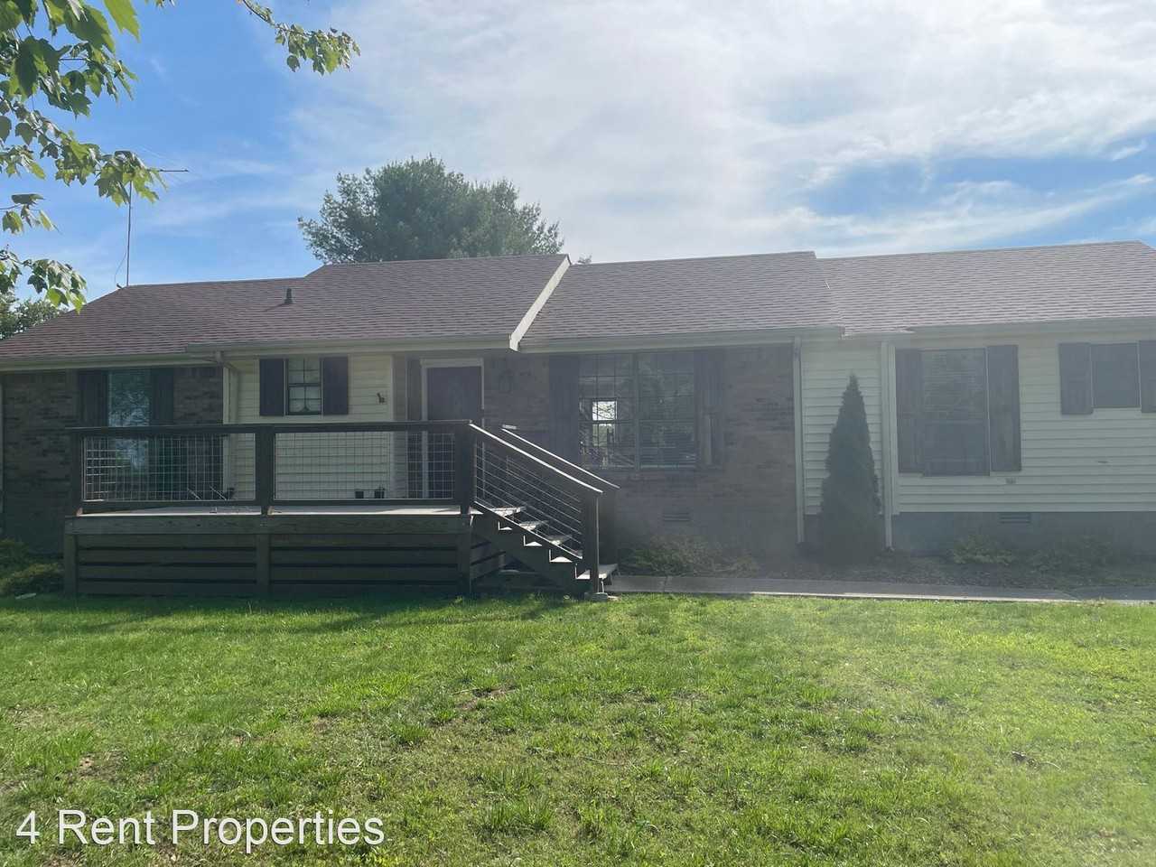 1009 Eastside Rd - Photo 2 of 24