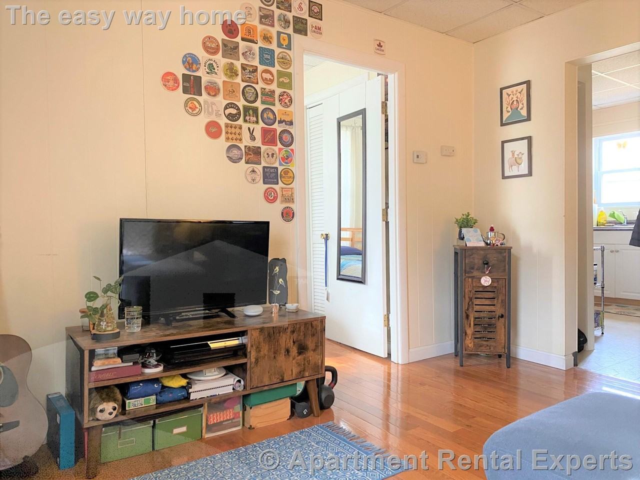 57 Cedar St #4 - Photo 5 of 9