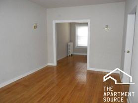 1317 W Estes Ave #4 - Photo 1 of 1