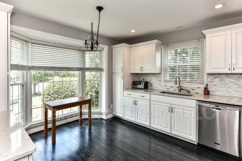 21820 Leatherleaf Ct - Photo 4 of 40