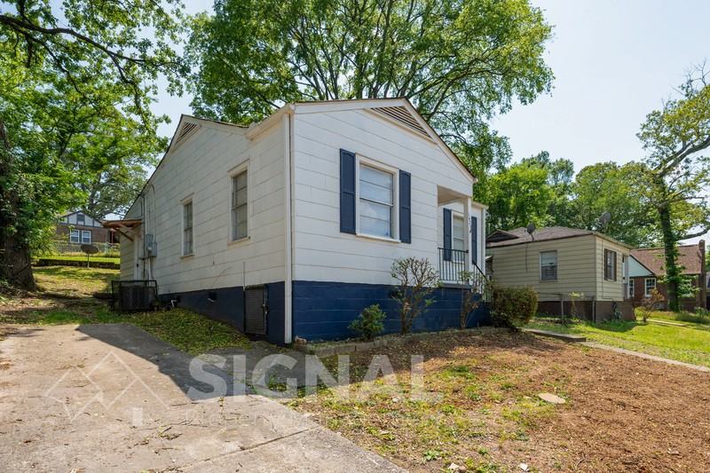 1429 Warrior Rd - Photo 3 of 22