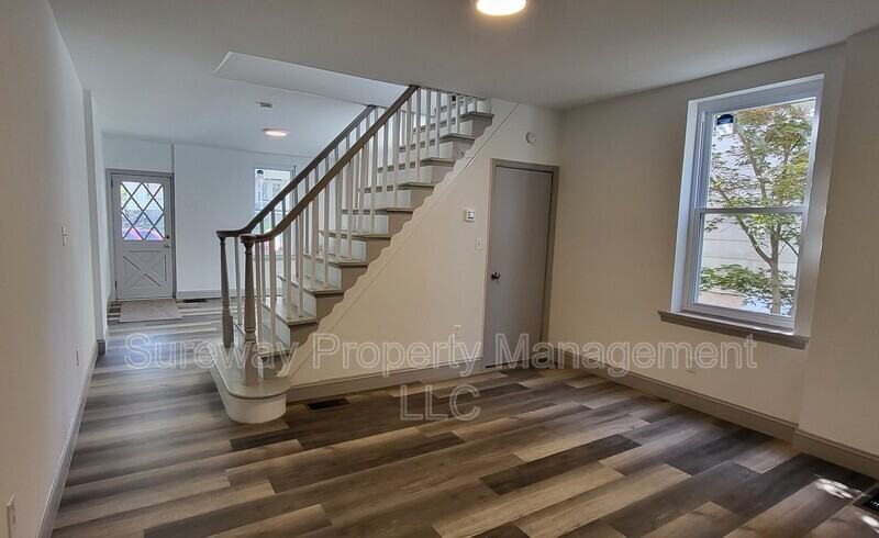 404 9th St - Photo 3 of 50