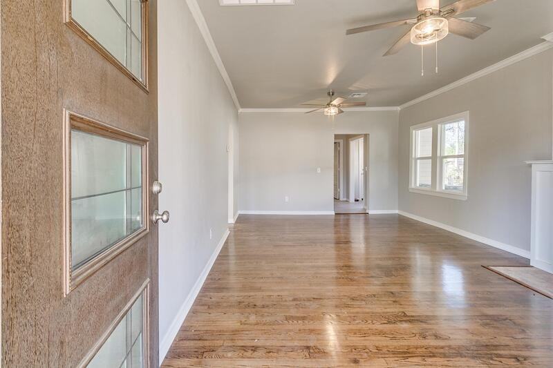 2536 Nw 14th St - Photo 3 of 20