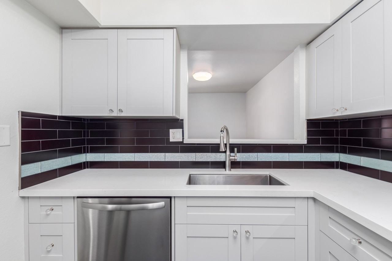 813 S Casitas Dr #A - Photo 3 of 32