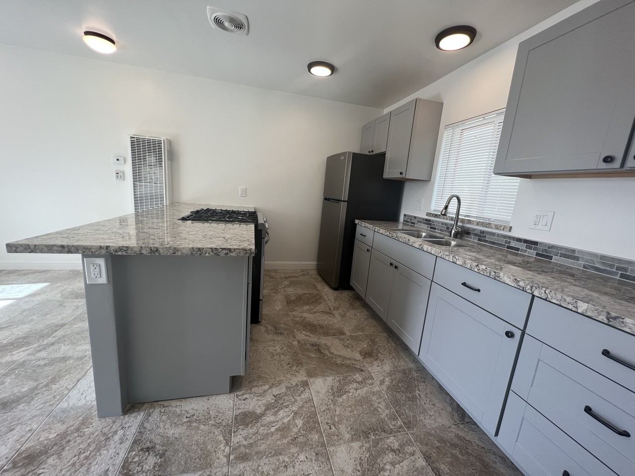 804 W Nectarine Ave #A - Photo 5 of 12