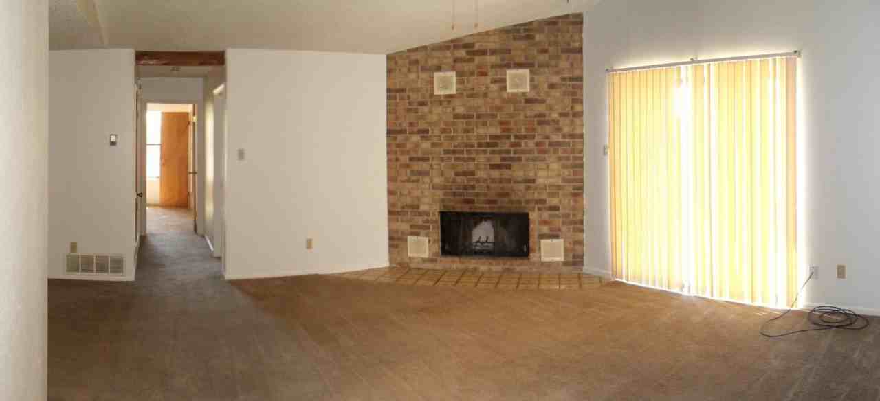 704 Lisa Ln - Photo 2 of 21