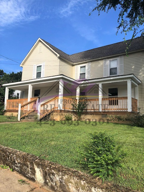723 Highland Ave Nw - Photo 2 of 20