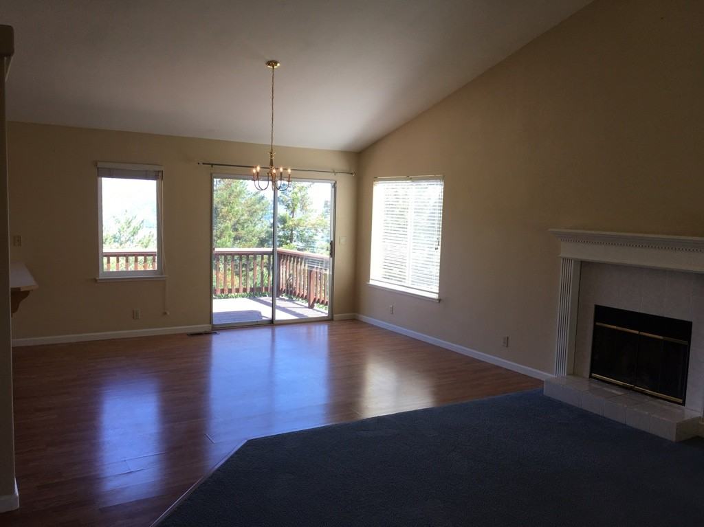 8290 Broadview Dr - Photo 3 of 21
