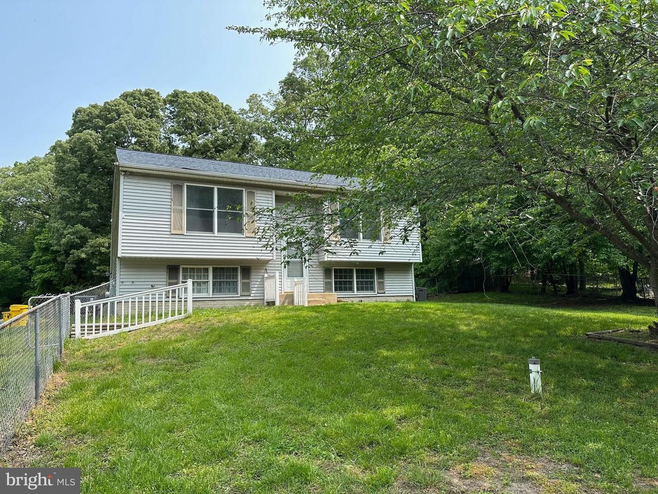 1568 Colony Rd, Pasadena, MD 21122 3 Bedroom House for 2,495/month