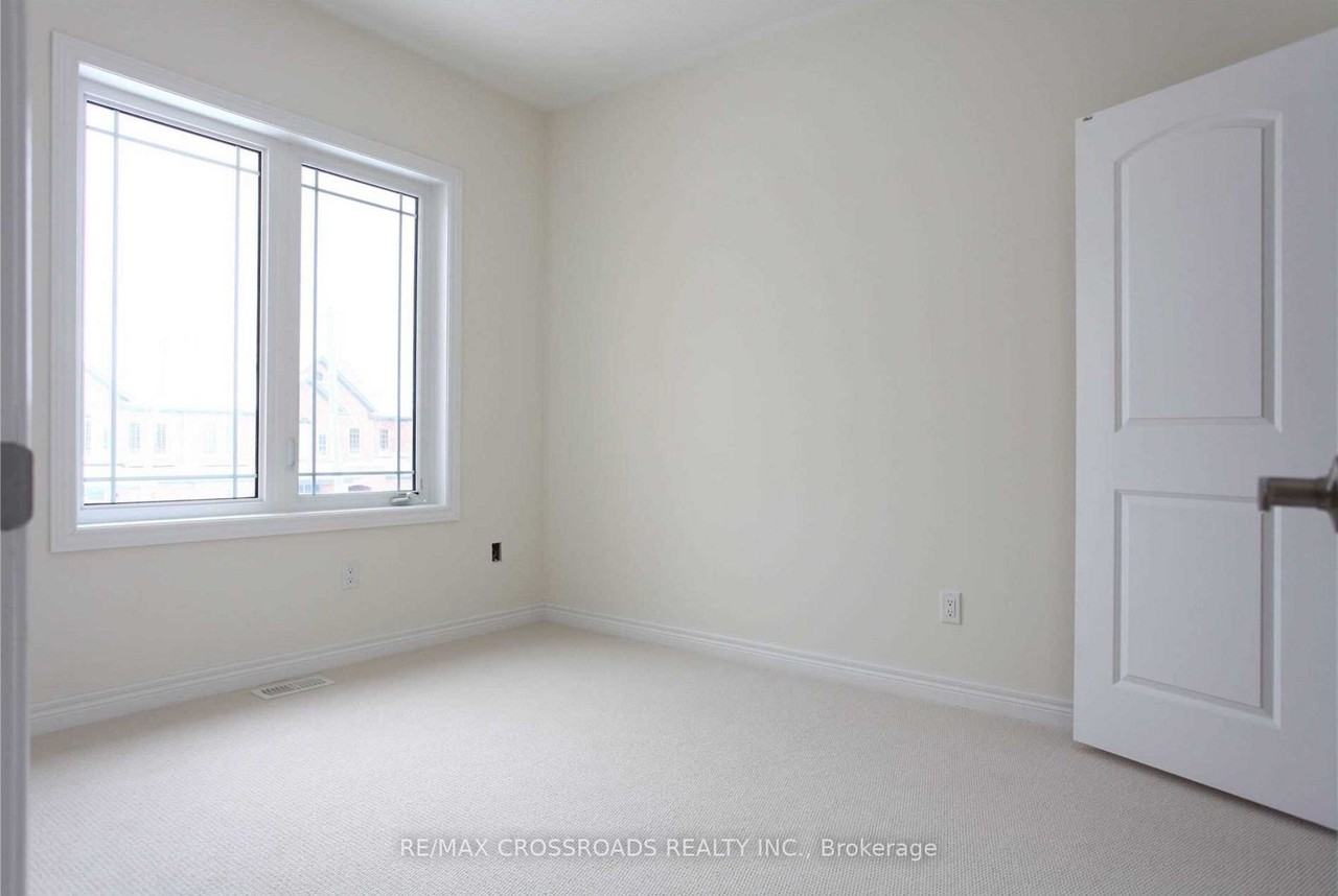 16 Capreol Avenue #None - Photo 3 of 6