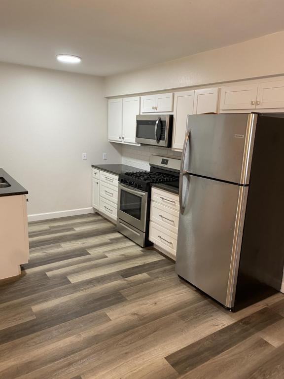 103 Meadowlark St - Photo 2 of 10