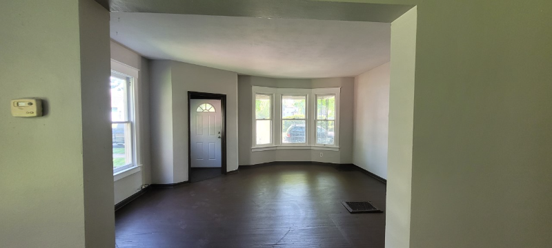 752 Euclid Ave - Photo 5 of 25