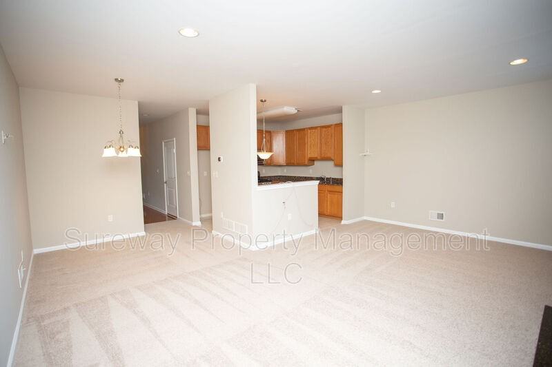 1613 Nathan Dr - Photo 3 of 37