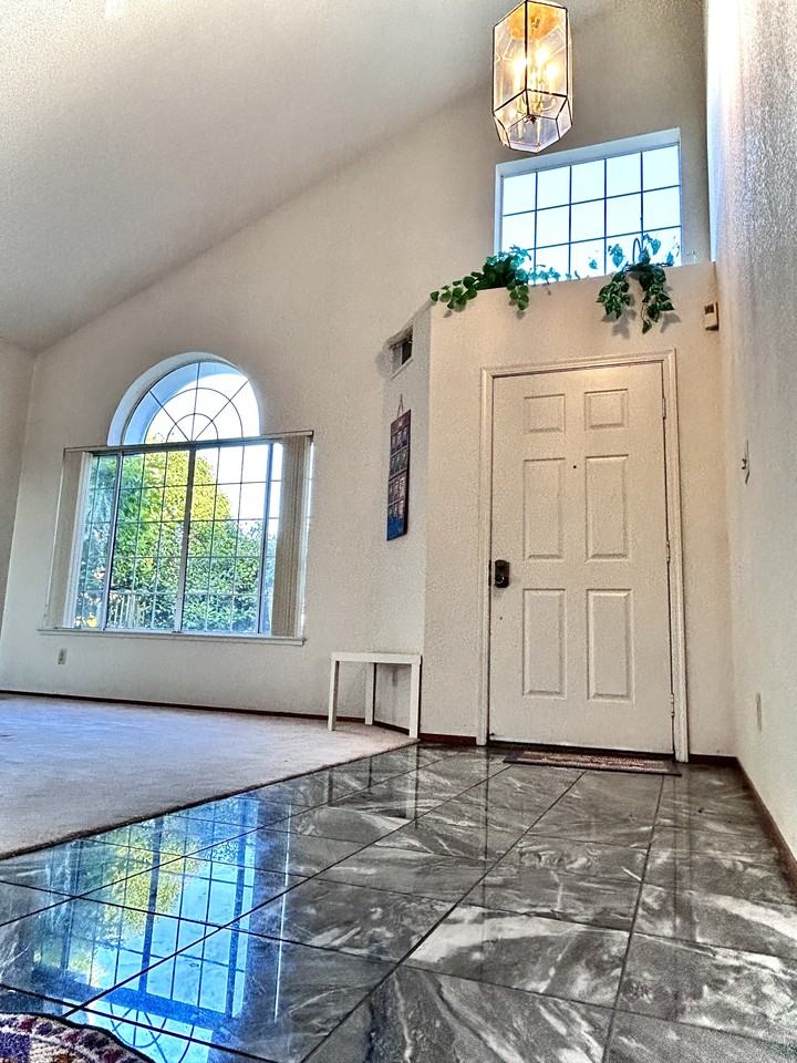 124 Halsey Ct #NA - Photo 3 of 17