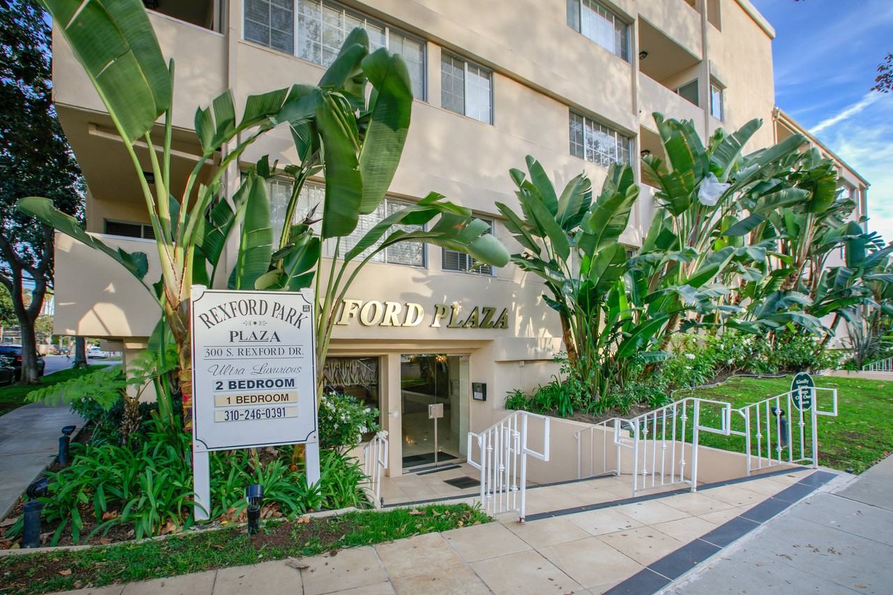 Rexford Park Plaza - Photo 5 of 14