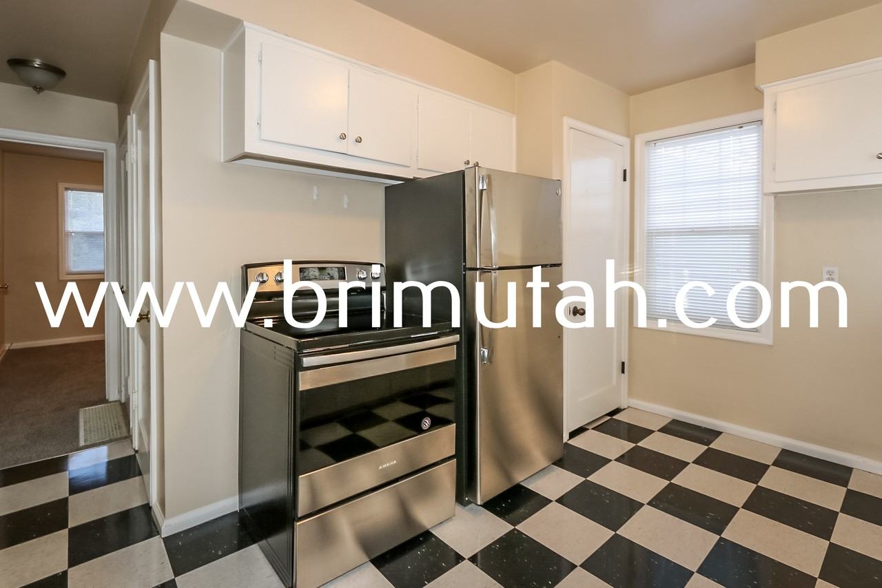 1105 E Laird Ave #1105 - Photo 5 of 19