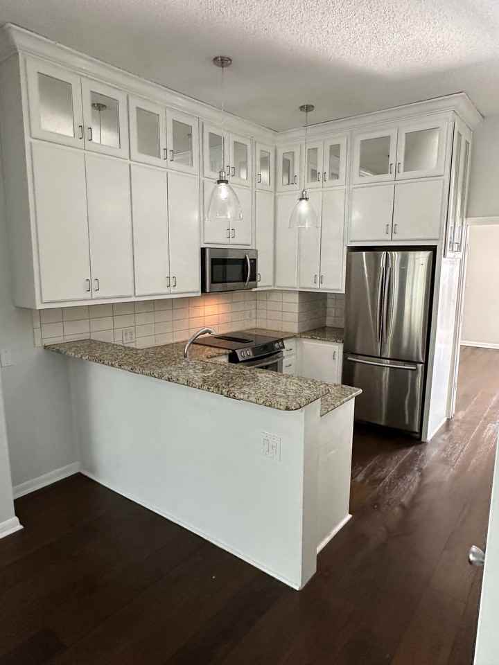 696 Mowbray Arch #540 - Photo 3 of 10