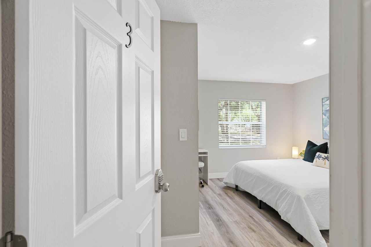 East North Street - Photo 6 of 13