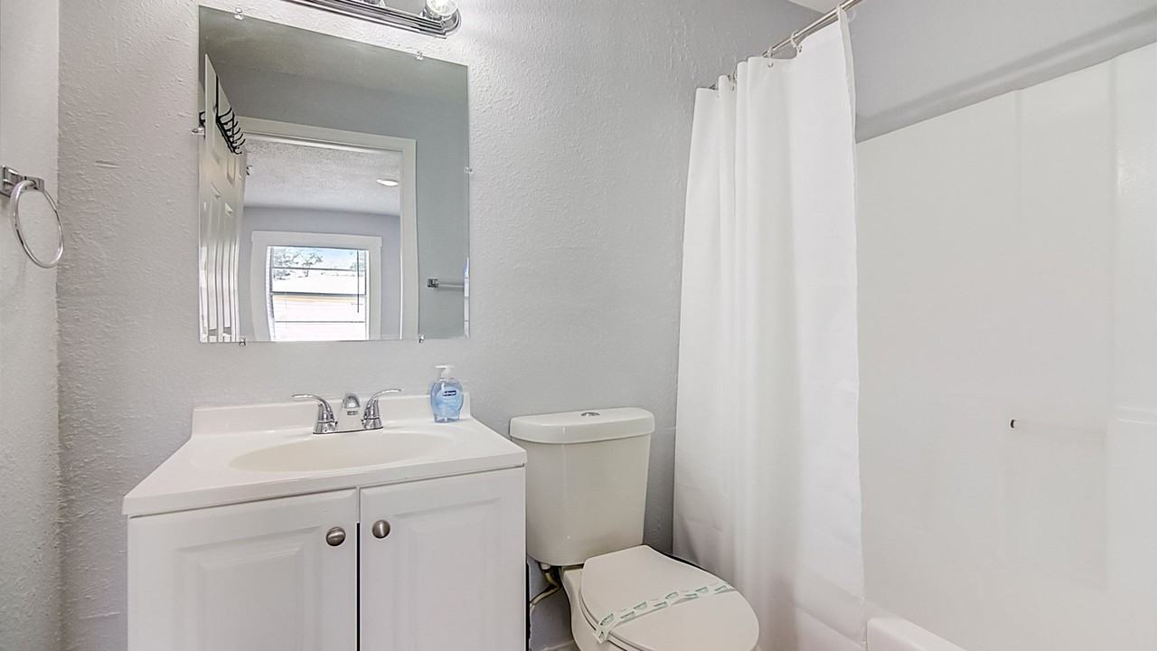 N Garrison St - Photo 6 of 20