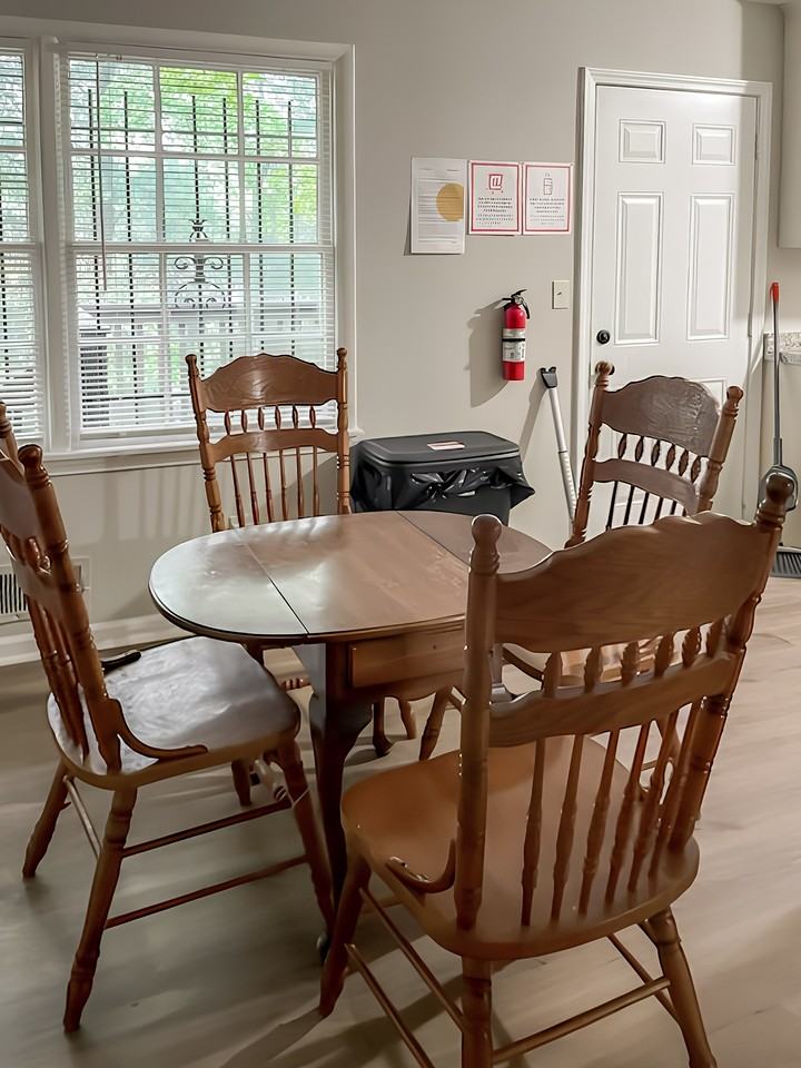 Demere Drive - Photo 3 of 5