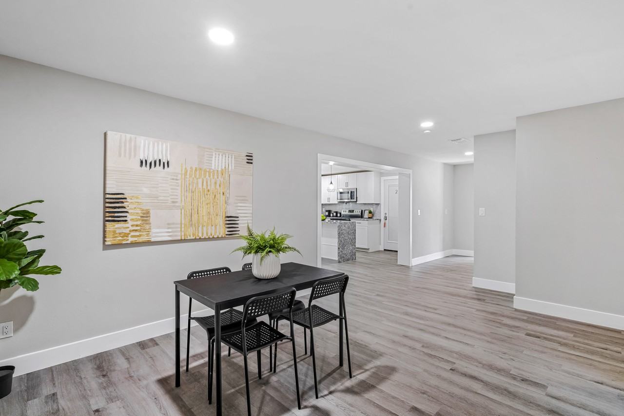 Lincoln Ave - Photo 6 of 12