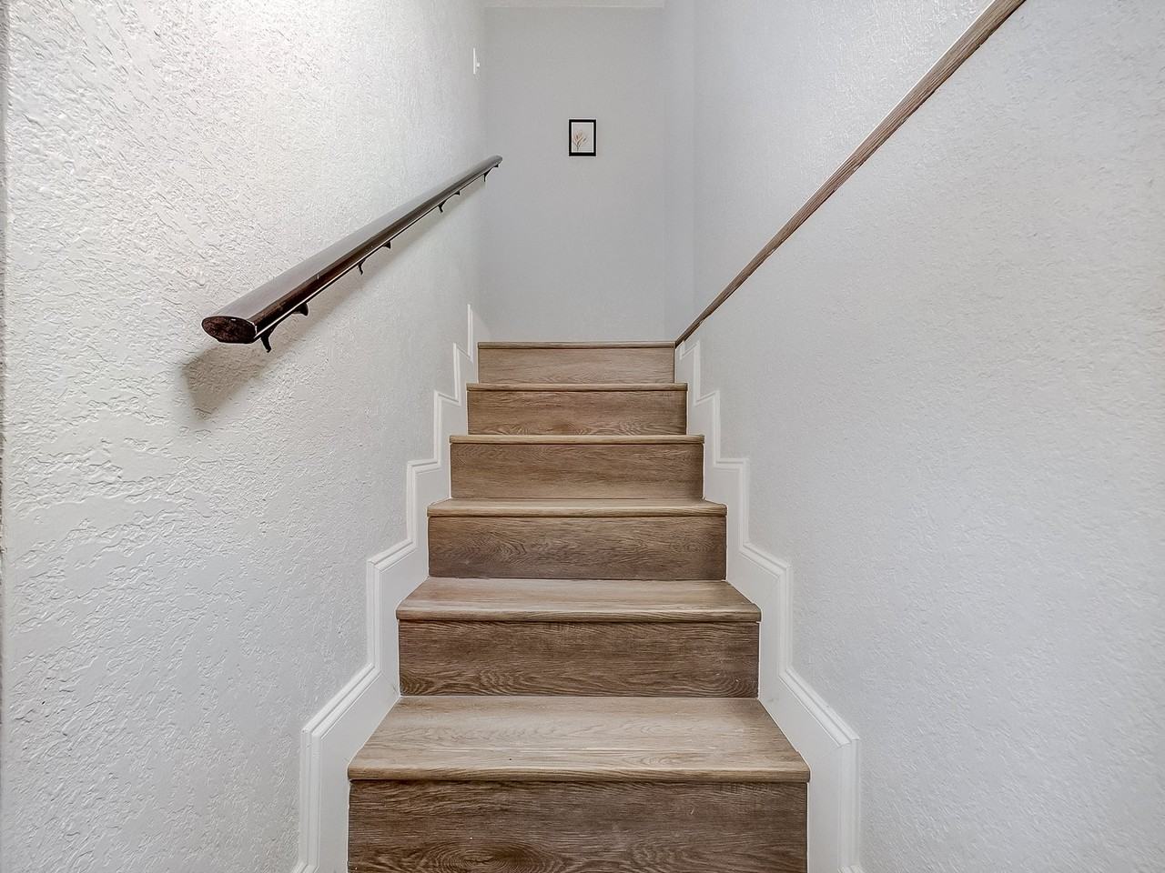 W La Salle St - Photo 5 of 14