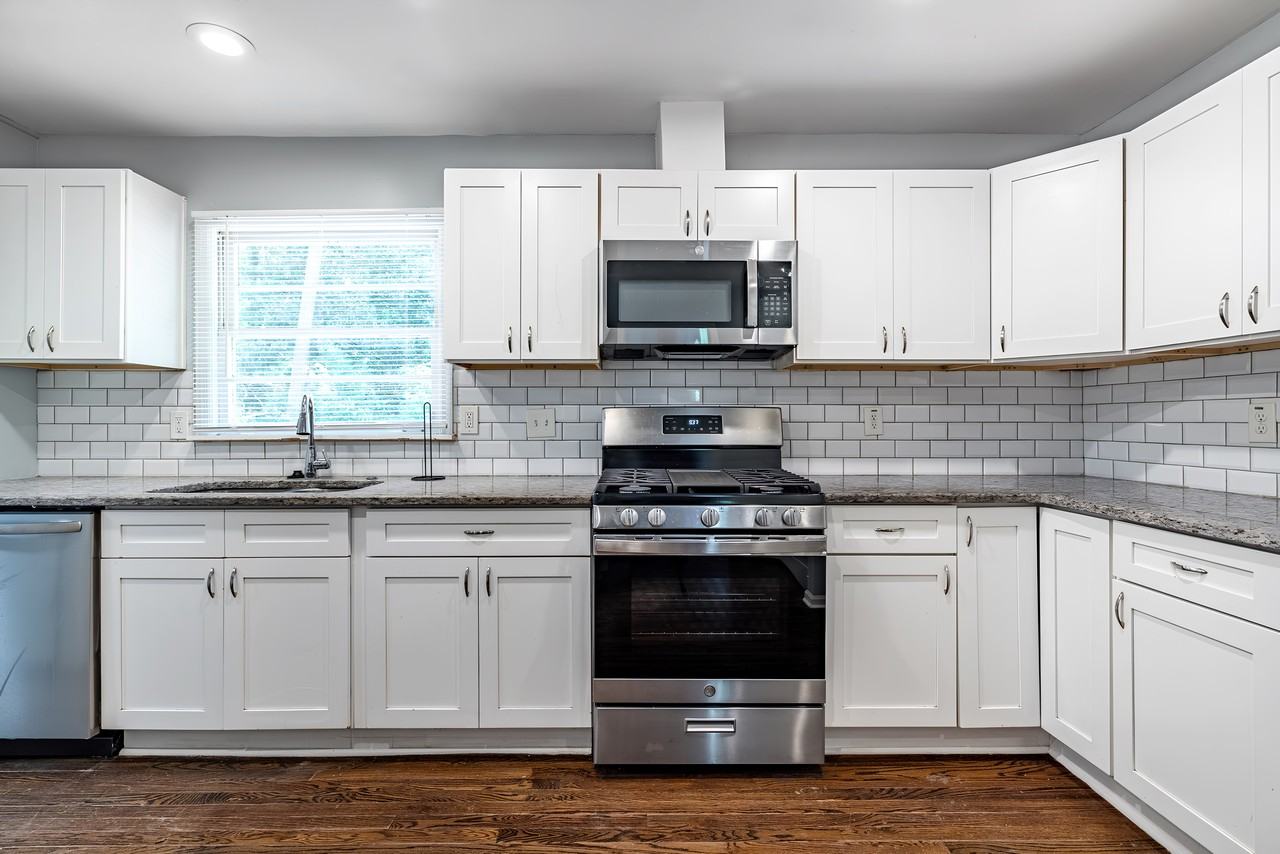 Glenrock Dr - Photo 6 of 12