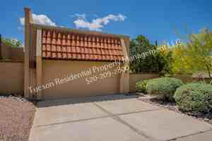 featured image of 936 E Camino Diestro #1