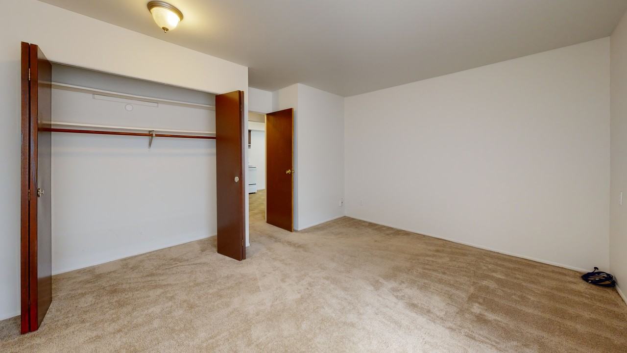 Whitehall Apartments - Photo 4 of 15