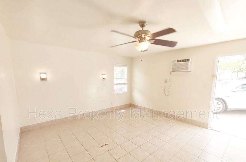 2511 Farm To Marketrd N - Photo 5 of 8