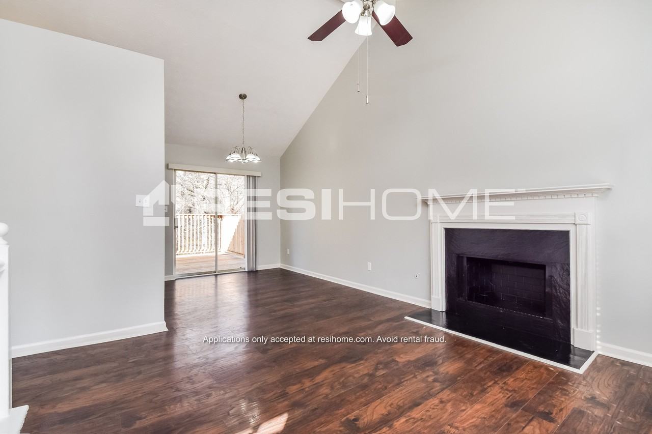 3284 Deer Pause Ln - Photo 3 of 20