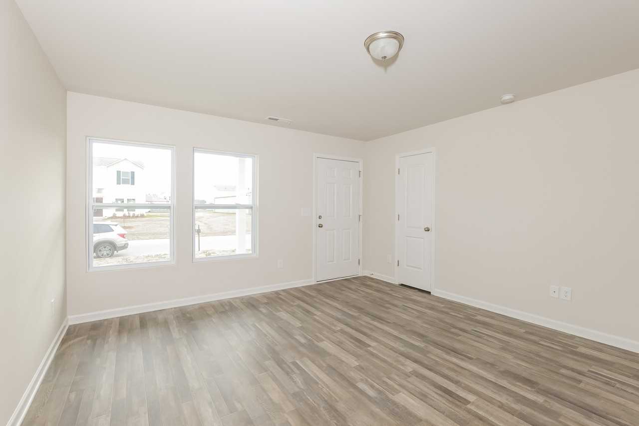 1449 Centipede Drive - Photo 5 of 17