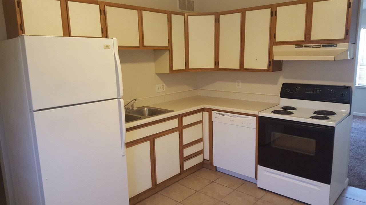 18835 E Wigwam Dr #18835 - Photo 2 of 3