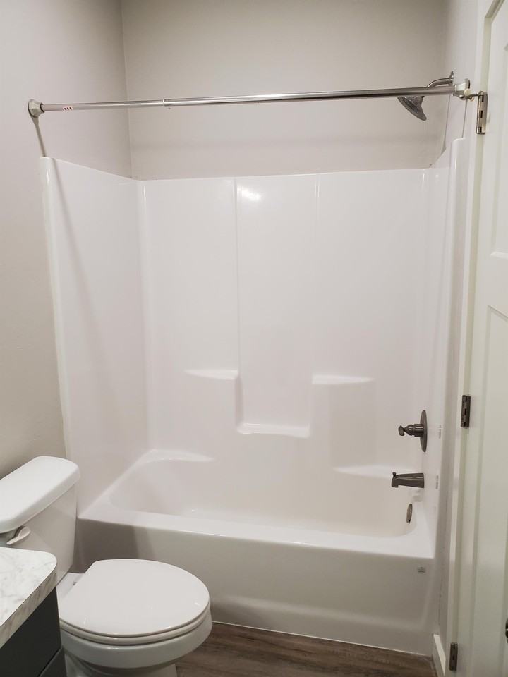 417 E 13th St #1 - Photo 7 of 12