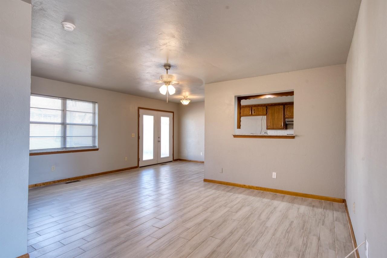 303 Kimberly Ln #1 - Photo 3 of 18