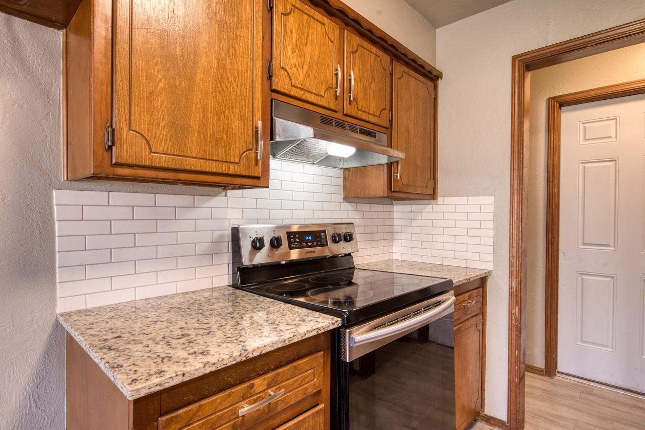 303 Kimberly Ln #1 - Photo 7 of 18