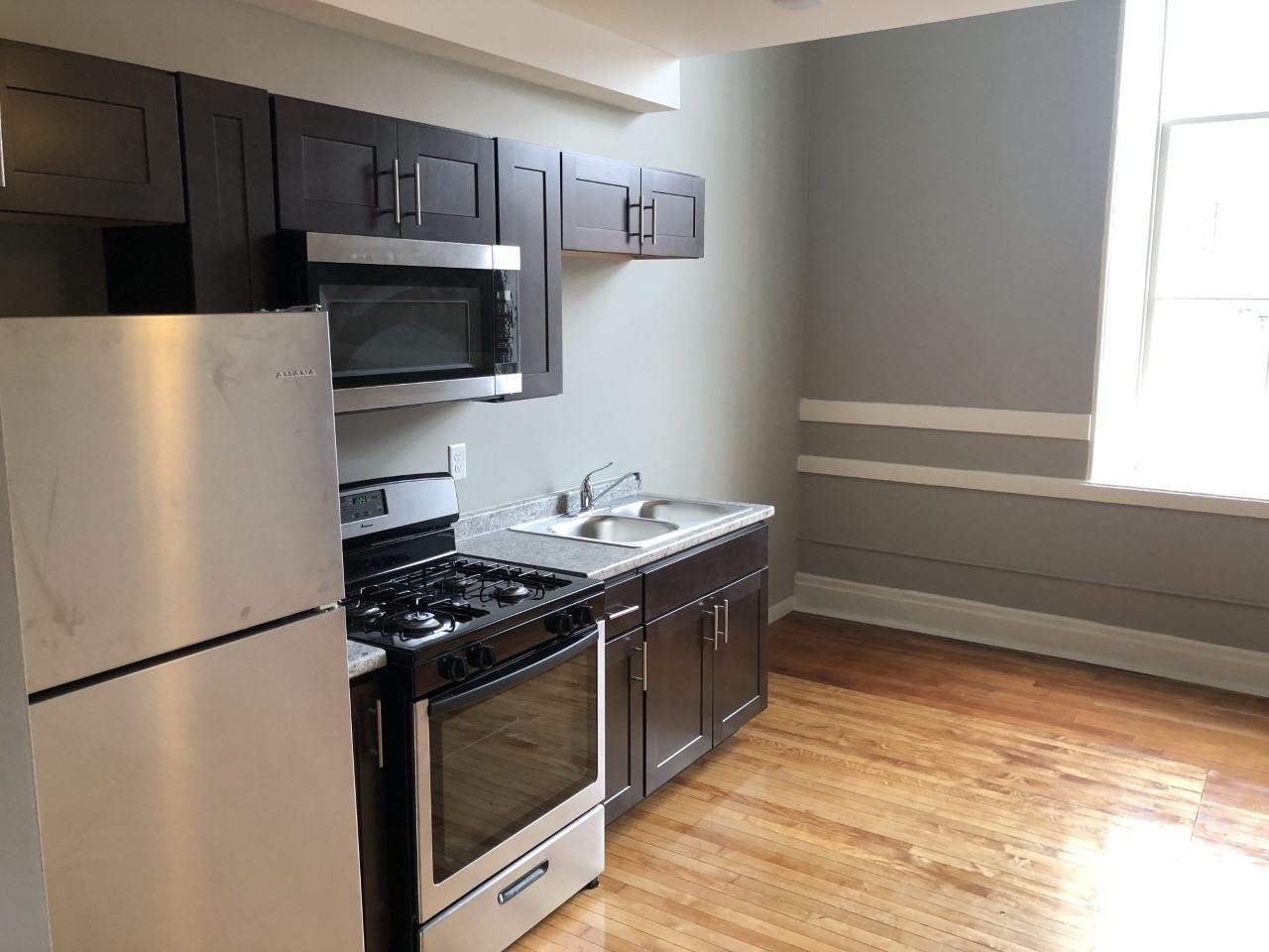 421 Brady St #10 - Photo 2 of 12