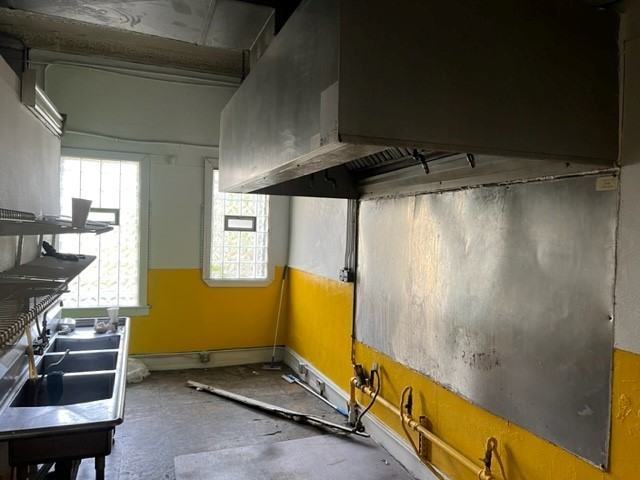 47 W Chestnut St #1 - Photo 3 of 4