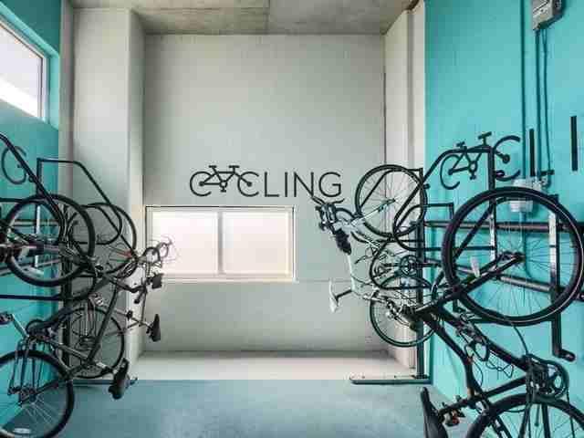 4209 Mckinney Ave - Photo 5 of 22