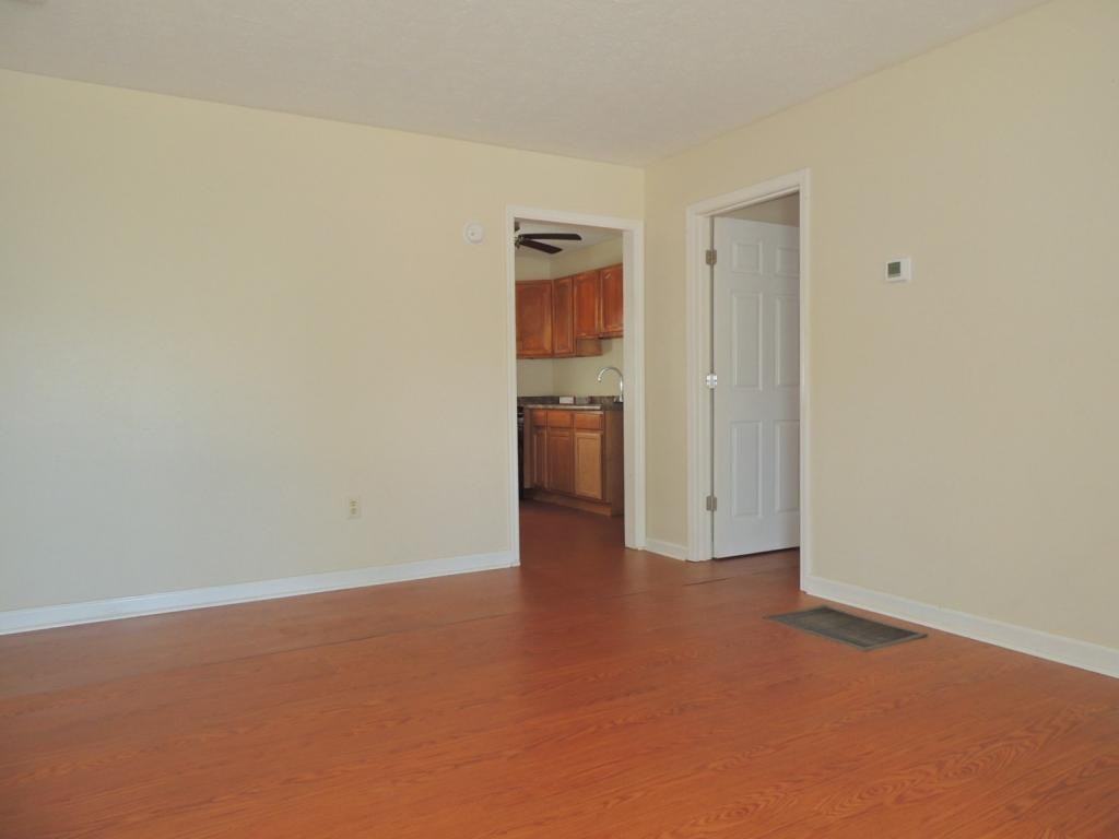 2884 Blue Ridge Dr - Photo 2 of 11