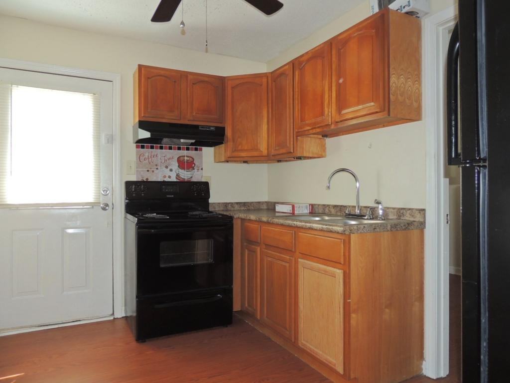 2884 Blue Ridge Dr - Photo 4 of 11