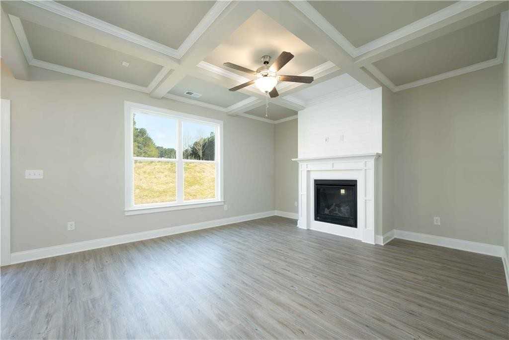 525 Hospital Rd - Photo 2 of 12