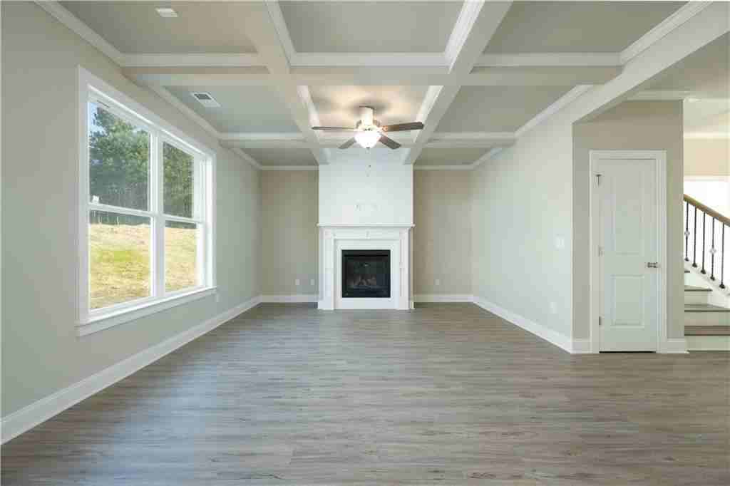 525 Hospital Rd - Photo 3 of 12