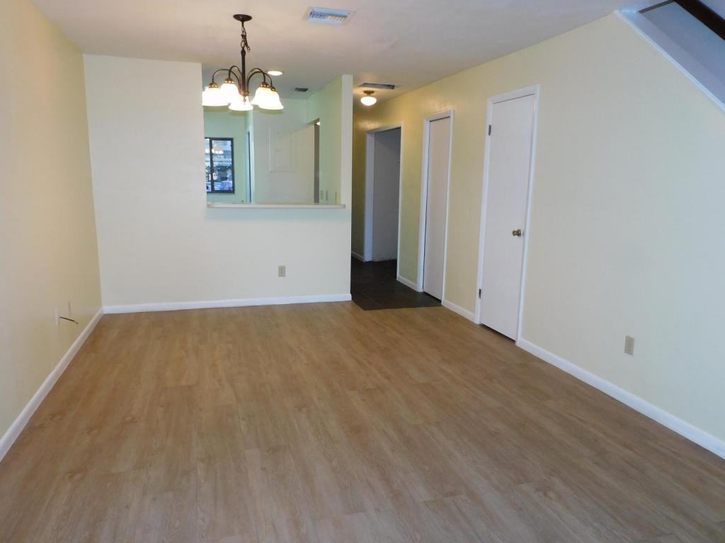 3651 Ne 20th Pl - Photo 4 of 22