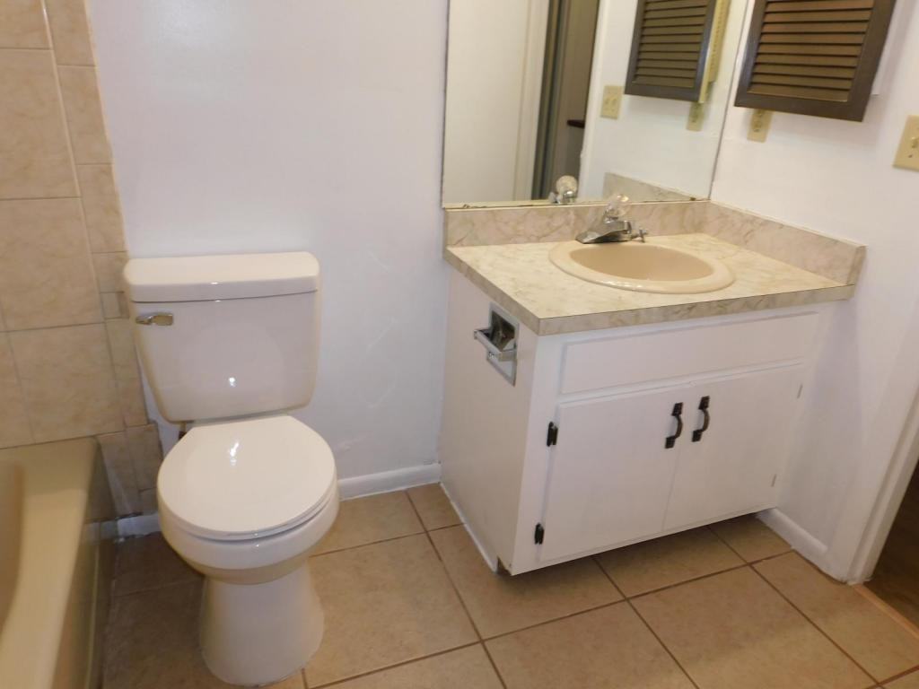 3651 Ne 20th Pl - Photo 6 of 22