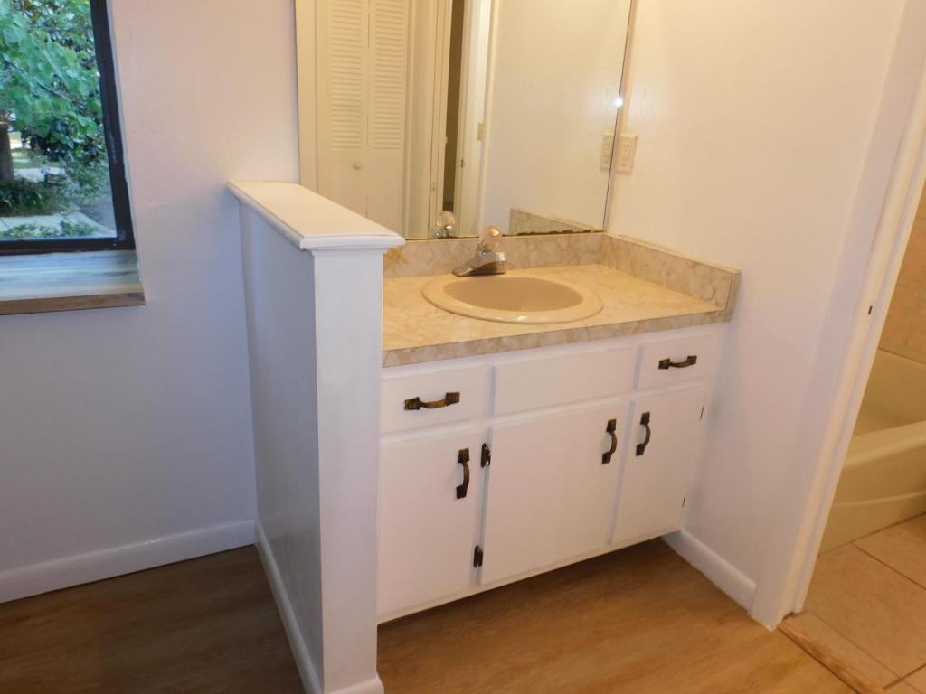 3651 Ne 20th Pl - Photo 7 of 22