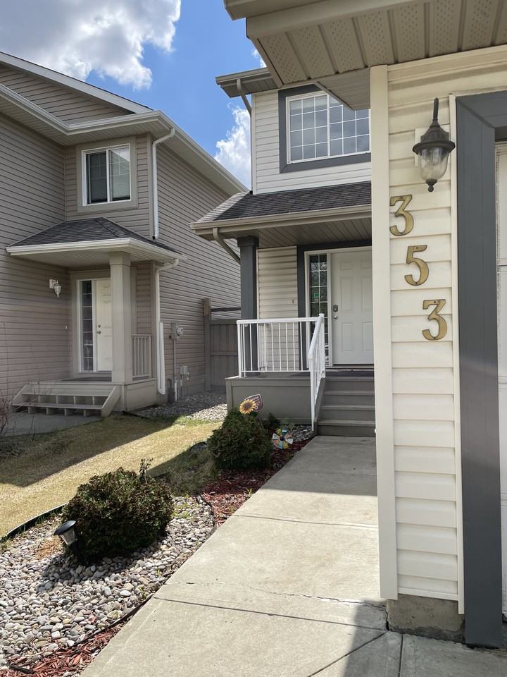 353 MacEwan Road Apartments 353 Macewan Rd Sw, Edmonton, AB T6W 1V5